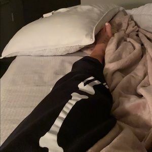 Meet your Posher, Caitlin